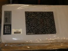 Lot To Contain 6 Assorted Bedding Items To Include Dreamy Nights By Cascade Home Brooklyn Duvet