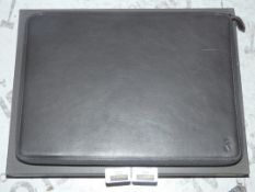 Boxed Octavo Zip Polio For MacBook Pro 13Inch (Viewings And Appraisals Are Highly Recommended)