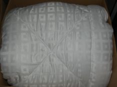 Boxed John Lewis And Partners Soft Synthetic Touch Washable Duvet RRP £75 (2301134) (Viewings And