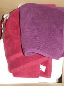Lot To Contain 8 Assorted Items To Include Bath Towels, Hand Towels And Face Towels Combined RRP£