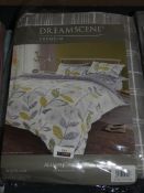 Lot To Contain 1 Dream Drapes Double Charcoal Quilt Set And 1 Dream Drapes Molton Slate Double Quilt