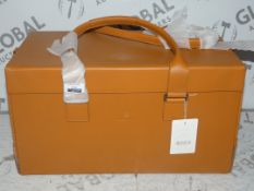 Saint Eruvian 13 Inch Tan Leather Holdall RRP £600 (Viewings And Appraisals Are Highly Recommended)