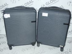 Qube Four Wheel Suitcases RRP£70.0 (RET00216668)(2241038)(Viewings And Appraisals Are Highly