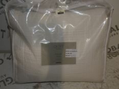 Croft Collection Bed Spread Throw RRP£140.0 (2263696))(Viewings And Appraisals Highly Recommended)