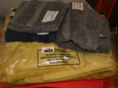 Assorted Super Absorbent Bath Mats Bath Towels And Face Cloths RRP £10-30 (RET00151697) (2247174) (