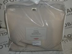 John Lewis And Partners Hotel Linear Boutique Bedspread RRP£100.0 (2316607))(Viewings And Appraisals