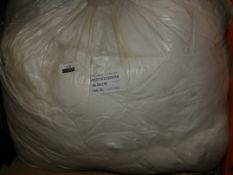 Synthetic Collection Large Duvet RRP £170 (2300955)(Viewings And Appraisals Are Highly Recommended)