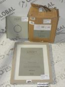 Lot to Contain 3 Assorted Items To Include A Croft Collection Sky Towel Ring A Croft Collection