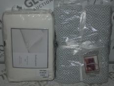 Lot to Contain 2 Bagged Assorted Items To Include Belisimo Duvet Cover Sets And Portfolio Throws (