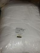 Snuggle Down Proactive 4.5 Tog Double Duvet RRP £90 (RET00418635) (Viewings And Appraisals Are