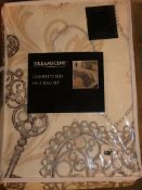 Lot To Contain 1X Bagged Dream Team Complete Bed In A Bag Bedding Set RRP£50.0 (Viewings And