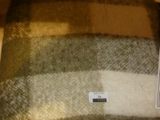 Home By Marlow Lorenzo 127X177CM Designer Throw RRP£60.0 (Viewing/Appraisals Highly Recommended)