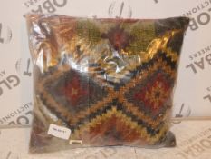Lot To Contain 3X Bagged John Lewis Designer Printed Scatter Cushions RRP£75.0 (Viewing or