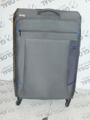 Qube Formula Grey 360 Wheel Spinner Suitcase (Viewing/Appraisals Highly Recommended)