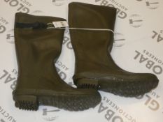 Brand New Pair of Men's Rubber Wellington Boots