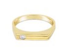 Diamond Ring, 9ct Yellow Gold, Weight 3.19g, Diamond Weight 0.08ct, Colour H, Clarity SI1 - SI2,