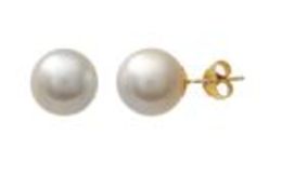 6mm Pearl Studs In 9ct Yellow Gold, 9ct Yellow Gold RRP £70 Weight 0.8g (E30315-P)