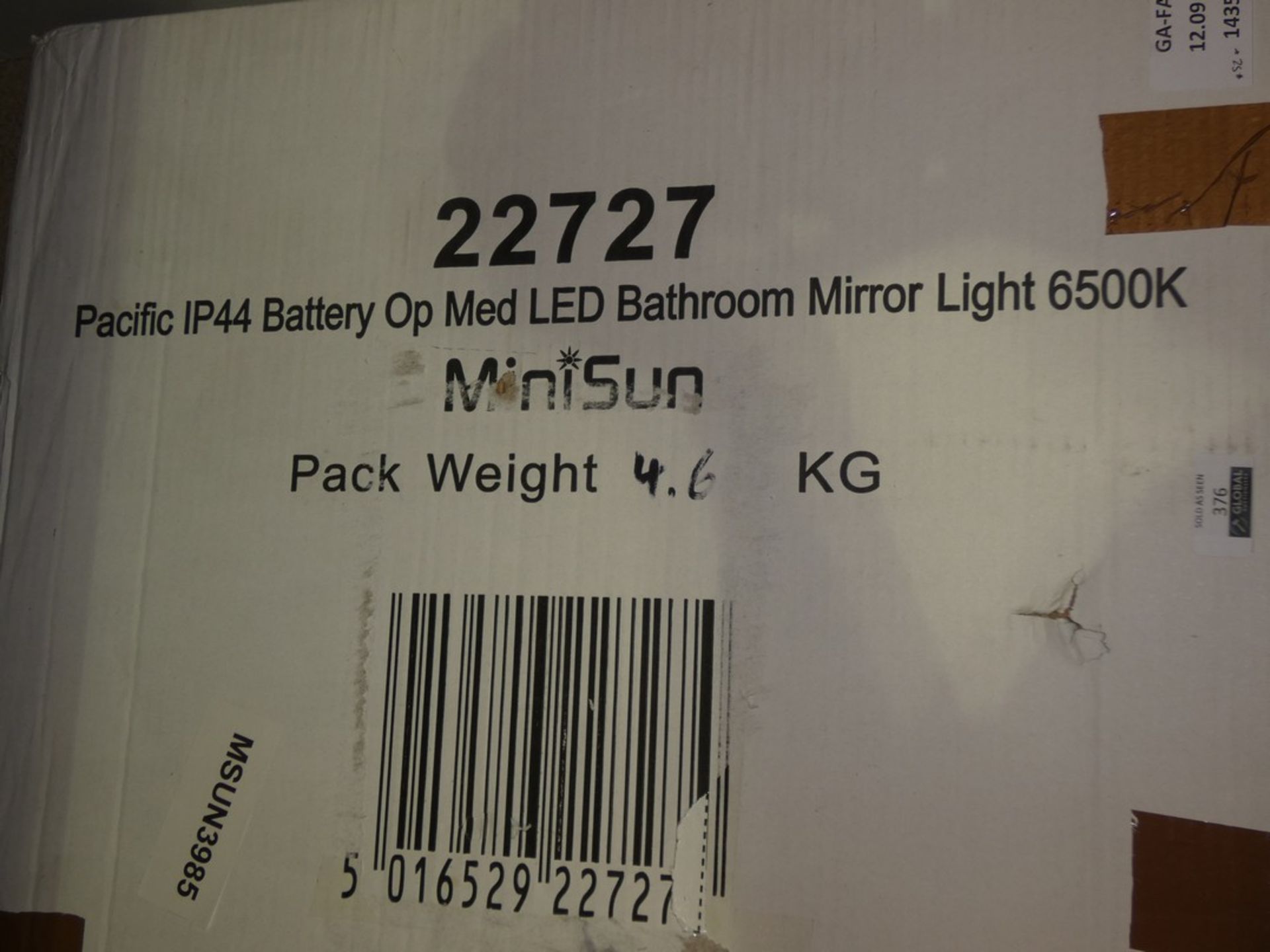 Boxed Minisun Pacific Battery Operated Medium LED Bathroom Mirror With Light RRP £55 (14537) (Public