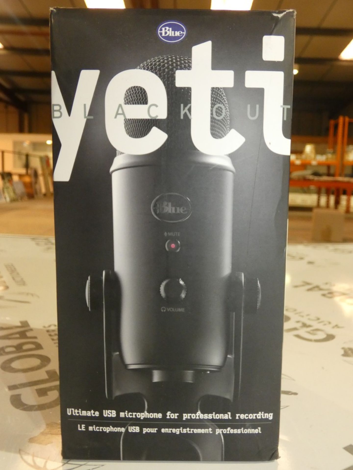 Boxed Yetti Blackout Ultimate USB Professional Microphone RRP £110