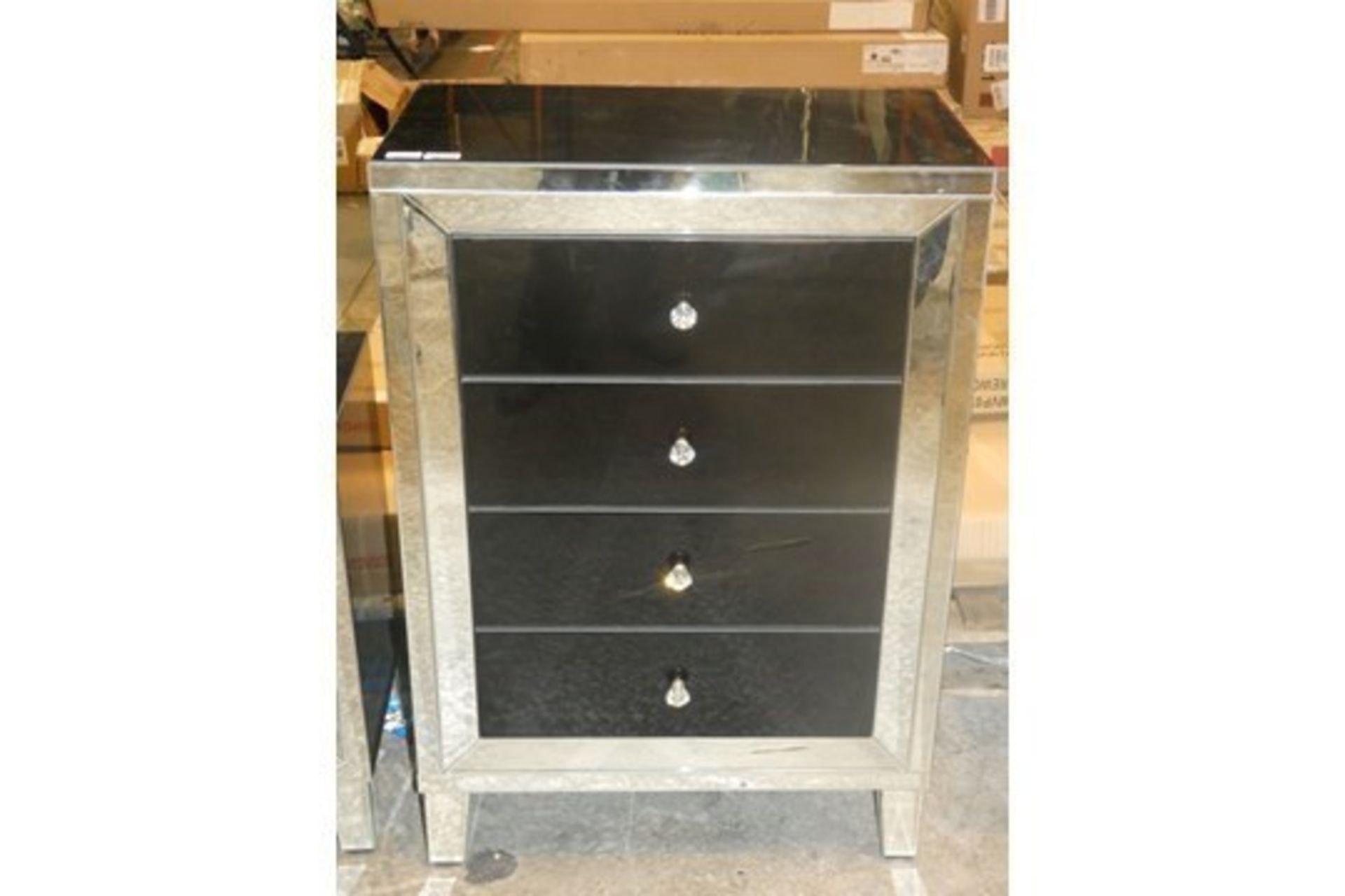 Hestia 4 Draw Mirrored Chest of Drawers