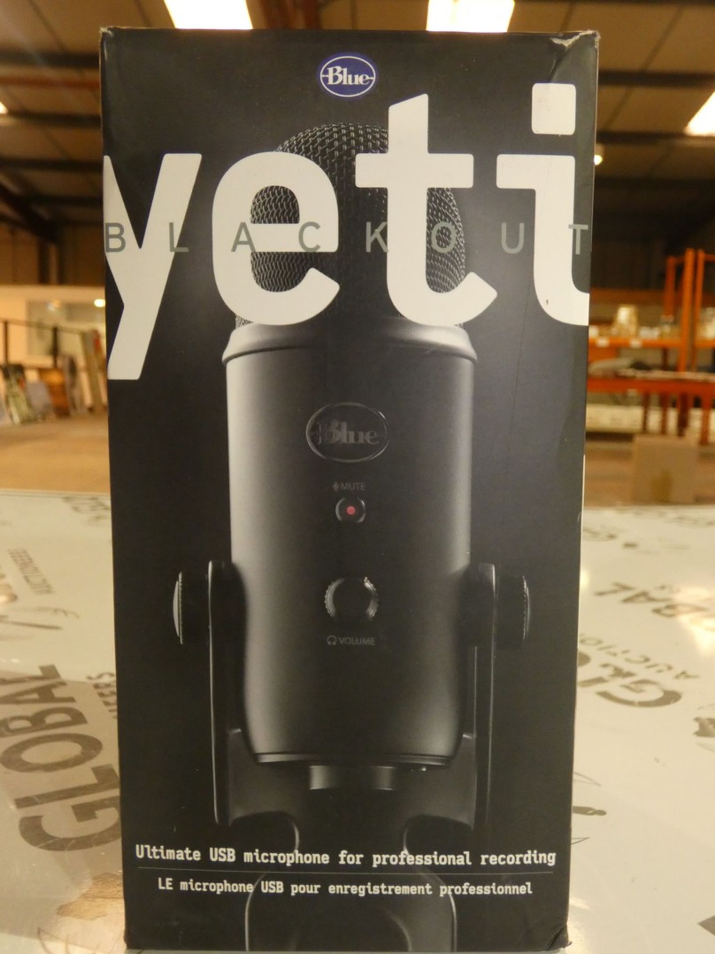 Boxed Yetti Blackout Ultimate USB Professional Microphone RRP £110