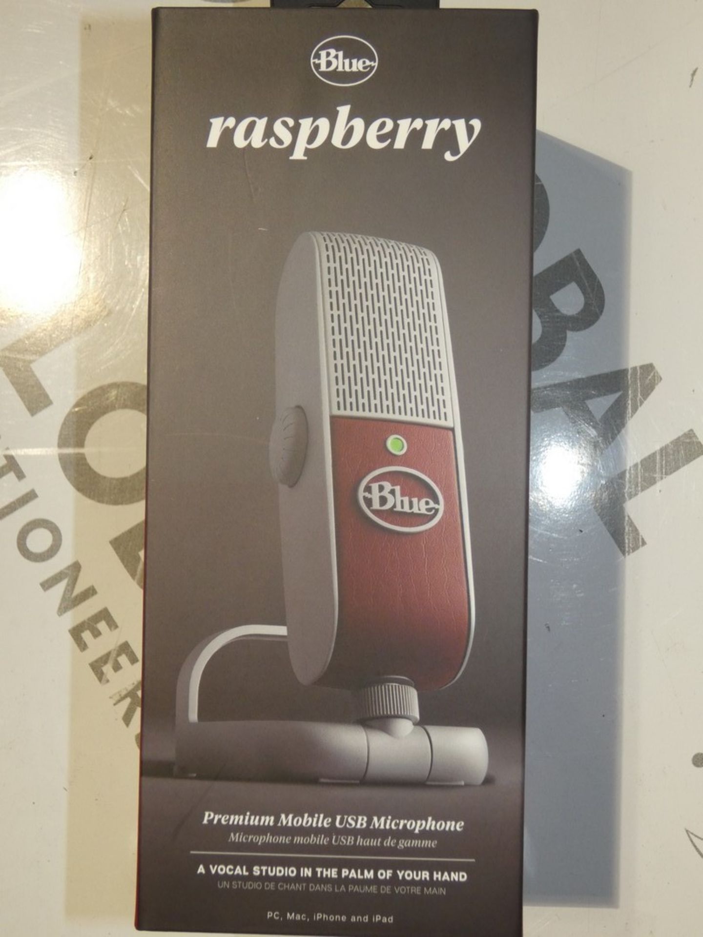 Boxed Blue Raspberry Premium USB Microphone RRP £165