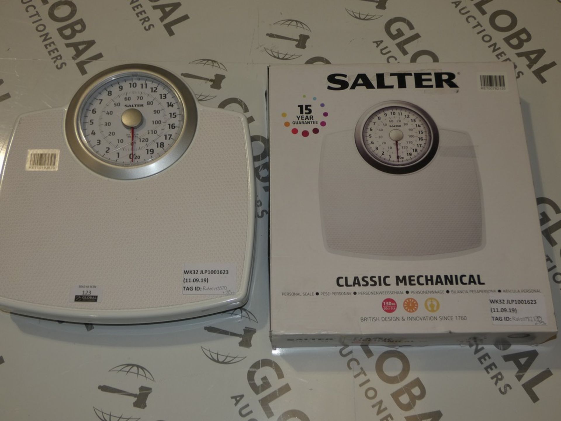 Assorted Boxed and Unboxed Pairs of Salter Mechanical Weighing Scales RRP £35 Each (RET00782135)(