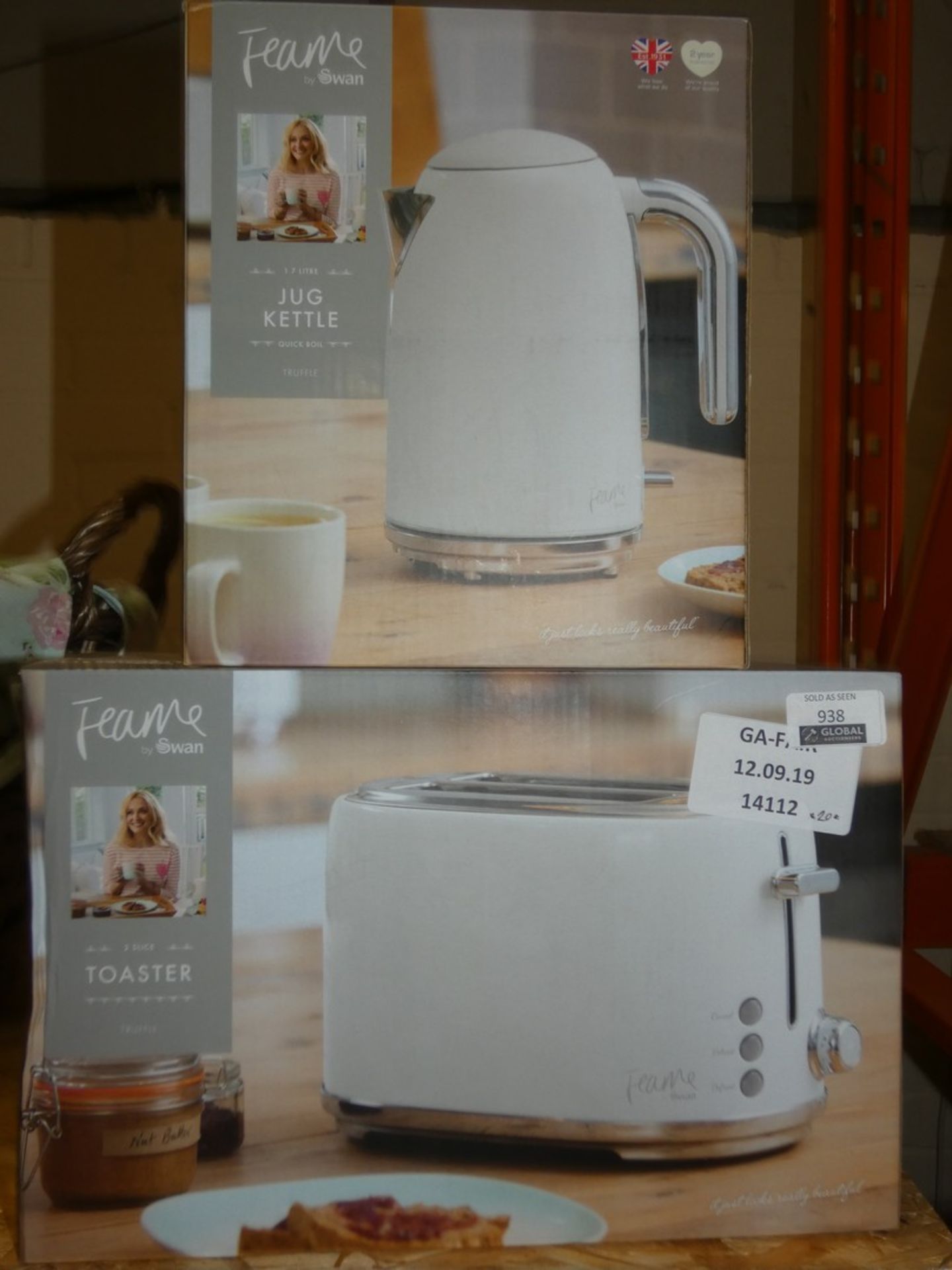 Boxed Swan Endorsed By Fern Cotton 2 Slice Toaster and Kettle Pack Combined RRP £60 (14112) (