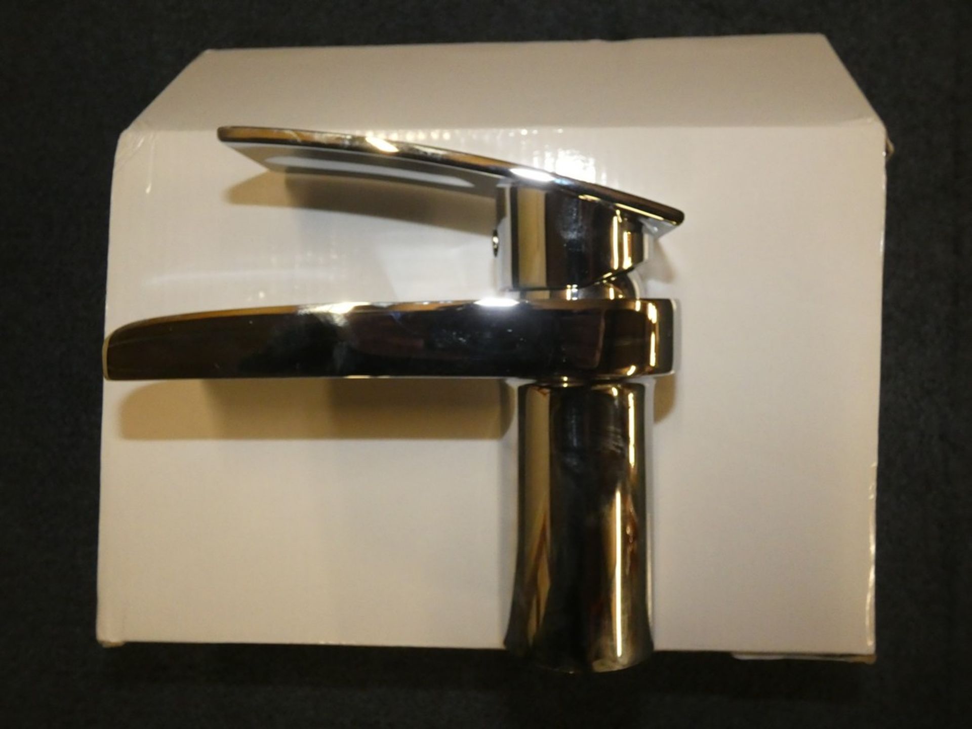 Boxed Hudson Reed waterfall Bath Tap RRP £70 (14112) (Public Viewing and Appraisals Available)