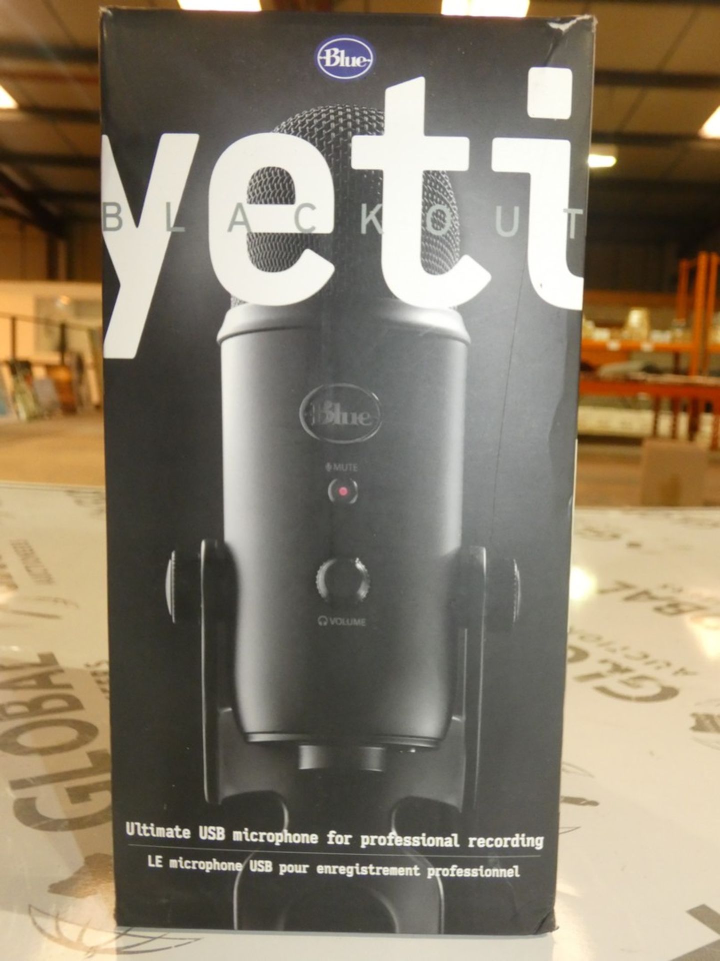 Boxed Yetti Blackout Ultimate USB Professional Microphone RRP £110