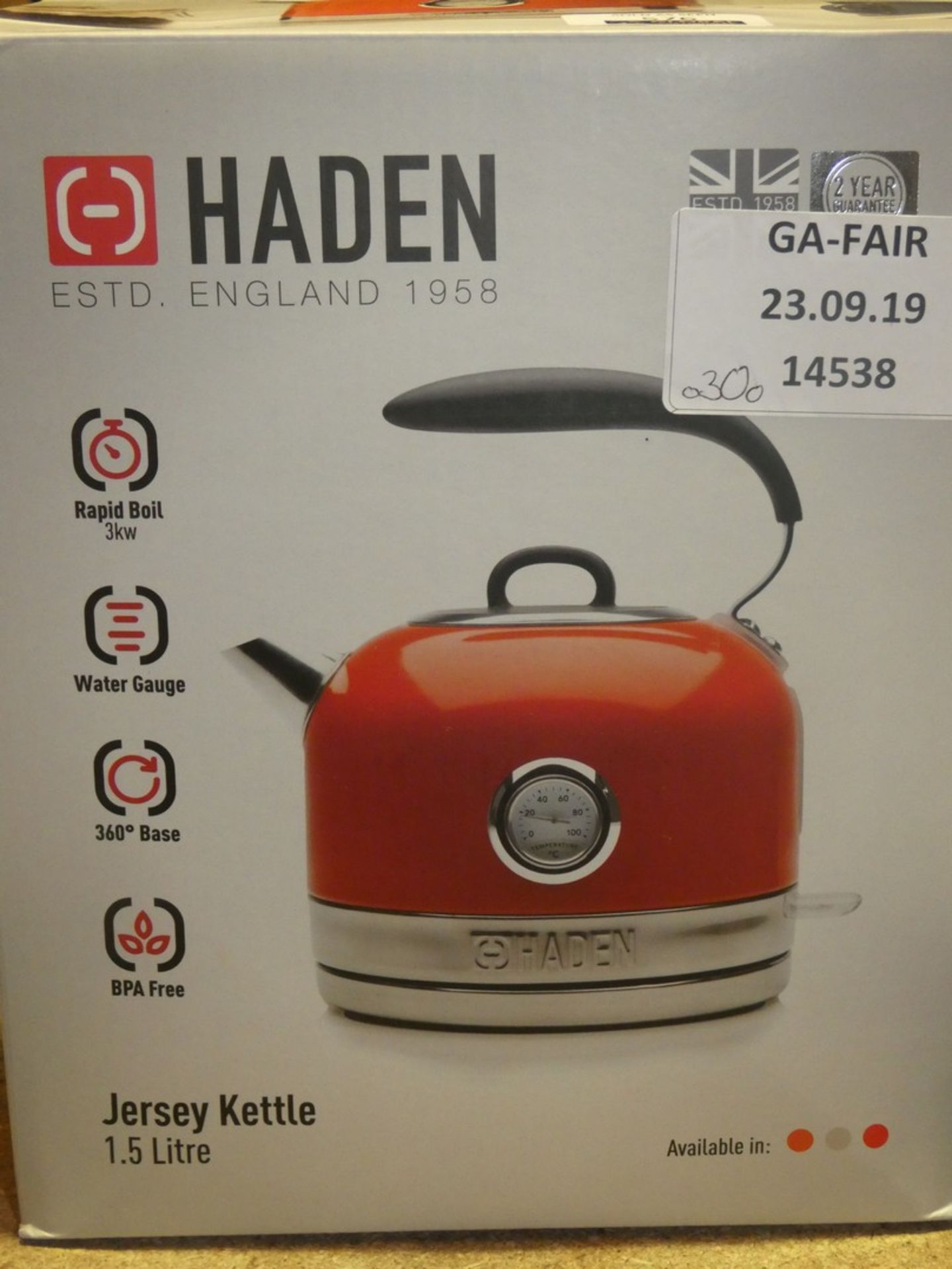 Boxed Haden 1.5L Jersey Red Kettle RRP £30 (14538) (Public Viewing and Appraisals Available)