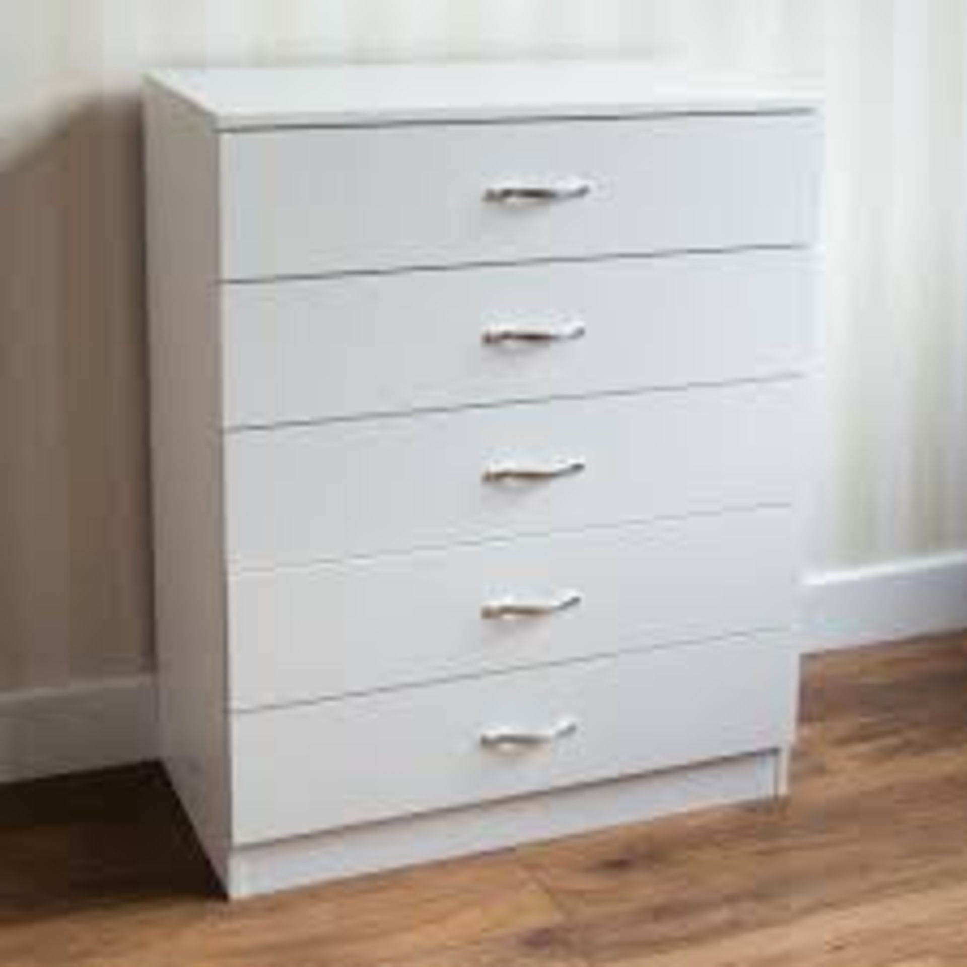 Boxed Vida Designs Furniture Priano Durable Wood White Finish 5 Draw Chest of Drawers RRP £50 (