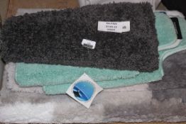 Lot to Contain 5 Assorted Kleine Woke Mats and Floor Runners Combined RRP £130 (14949) (Public