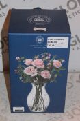 Boxed Botanical Garden Garden to Table Floral Vase RRP £75 (2902752) (Public Viewing and