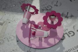Flower Power Kids Designer Ceiling Light RRP £60 (15097) (Public Viewing and Appraisals Available)