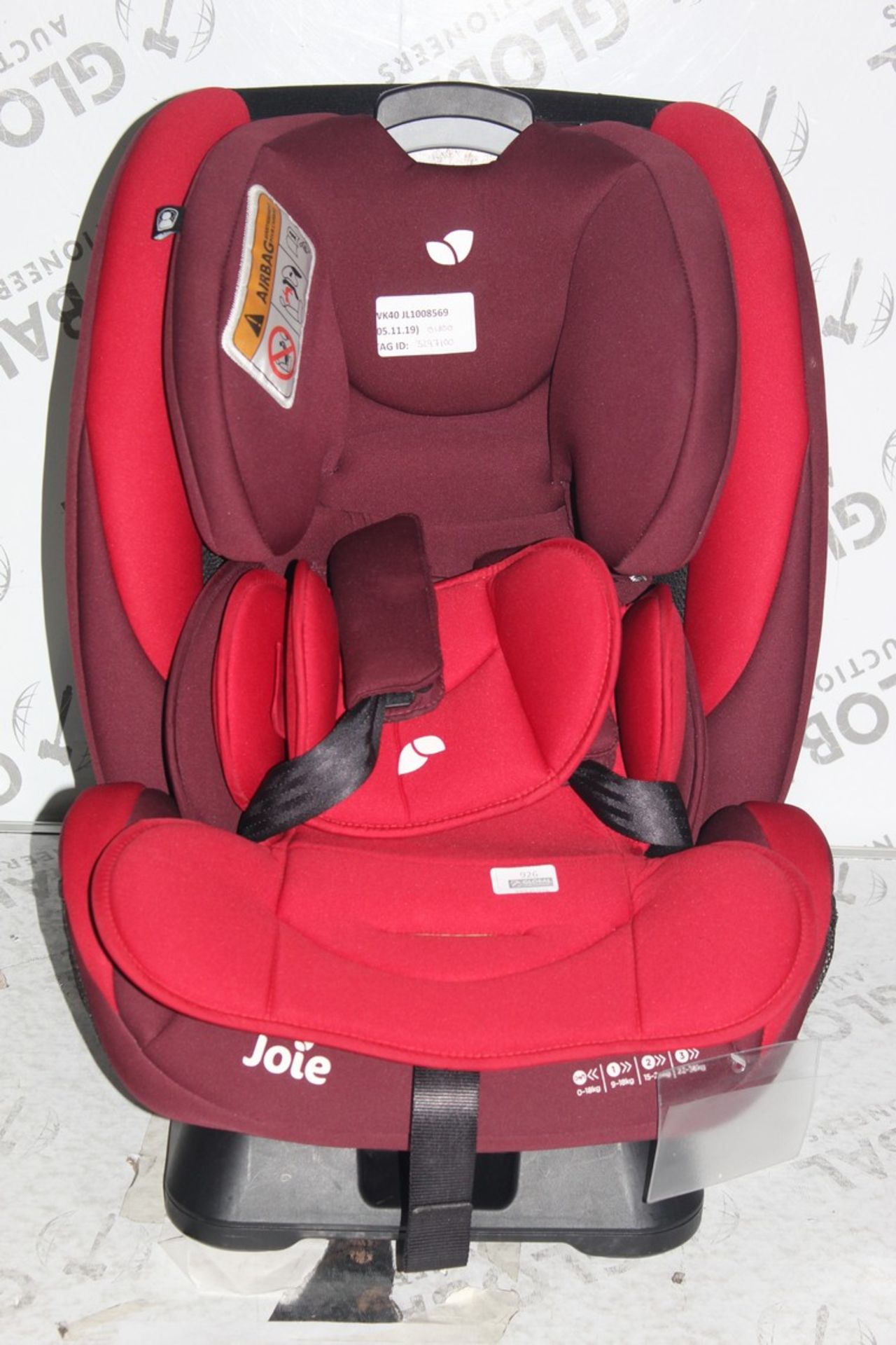 Joie In Car Kids Safety Seat in Red RRP £180 (3297100) (Public Viewing and Appraisals Available)
