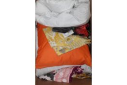 Lot to Contain 8 Assorted Uncovered Feather Filled Scatter Cushions Combined RRP £170 (14895) (