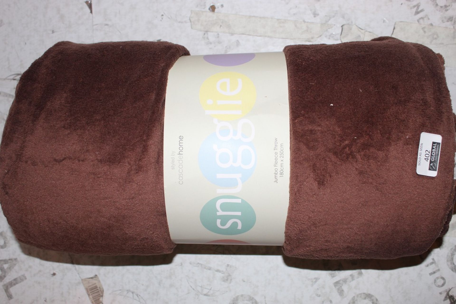 Lot to Contain 2 Cascade 180 x 250cm Snuggly Throws Combined RRP £55 (11757) (Public Viewing and