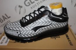 Lot to Contain 2 Boxed Brand New Pairs of One Mix Size EU43 Black and White Fabric Running Shoes