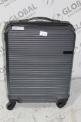 Qubed Grey Small Hard Shell Cabin Bag RRP £50 (3446502) (Public Viewing and Appraisals Available)