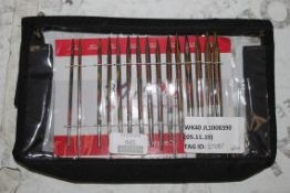 Knitting Needle Set RRP £65 (3274907) (Public Viewing and Appraisals Available)