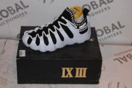 Boxed Brand New Pair of One Mix Roman Remix Black and White Gents Designer Trainers RRP £44.99