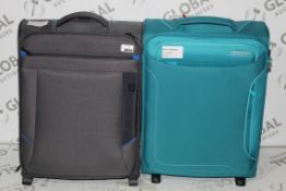 Qubed Soft Shell 2 Wheel Suitcases and American Tourister Suitcases RRP £45 - £60 (3362151)(2918347)