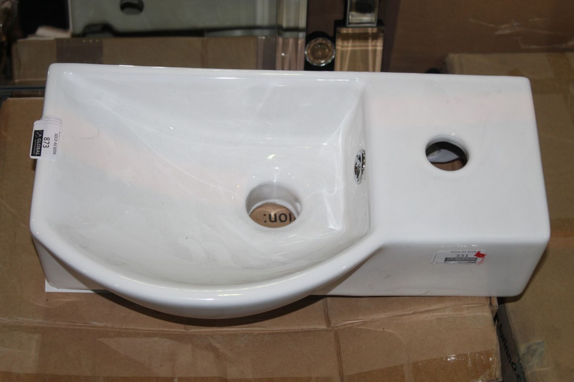 Mini Ceramic Basin RRP £150 (15315) (Public Viewing and Appraisals Available)