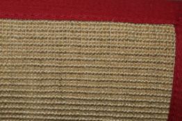 68 x 249cm Linen Red Border Floor Runner RRP £60 (9461) (Public Viewing and Appraisals Available)