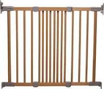 Lot to Contain 6 Assorted Baby Dan Baby Gates Combined RRP £290 (RET00507756)(3345844)(3298769)(