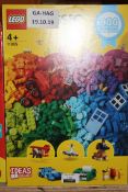 Lego Classics Ages 4+ 900 Piece Lego Set RRP £20 (Public Viewing and Appraisals Available)
