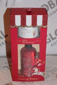 Lot to Contain 4 Boxed Bayliss and Harding Beauticology 2 Piece Gift Sets to Include Candy Apple
