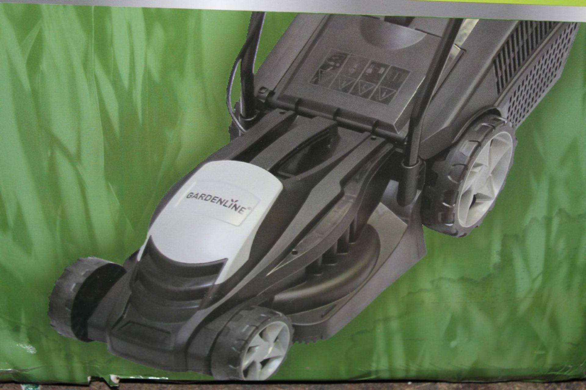 Boxed Gardenline Electric Lawn Mower RRP £45 (Public Viewing and Appraisals Available)