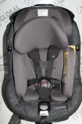 Maxi Cosy Axis Fix Plus In Car Kids Safety Seat RRP £400 (RET00310942) (Public Viewing and
